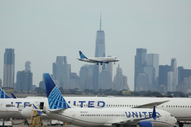 Image of the article entitled The 5 airports with the highest domestic tais in America - and the 5th with the lowest